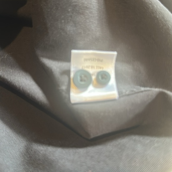 UNTUCK it Men's charcoal Black buttoned down shirt 100% cotton faded look - Picture 7 of 9